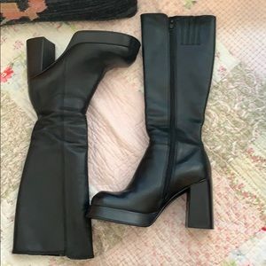 Black platform gogo boots